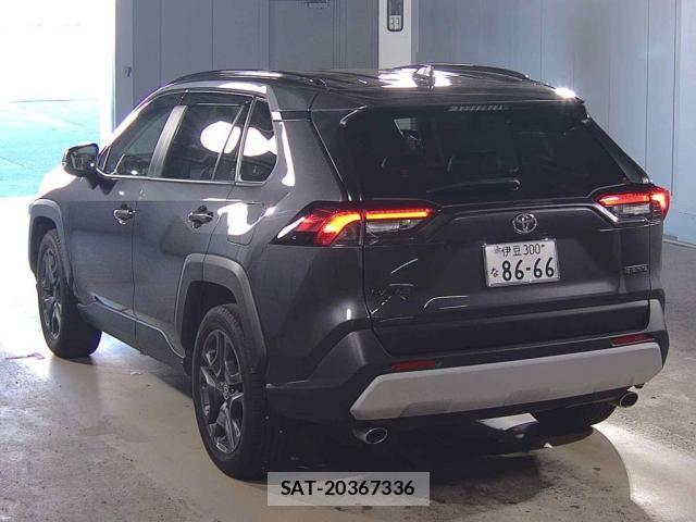 Toyota RAV4 2022-09 8217994-1