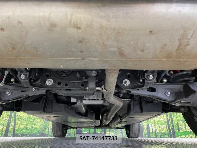 Toyota RAV4 2022-07 8218533-18