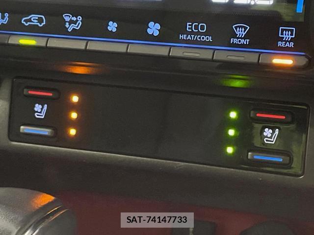 Toyota RAV4 2022-07 8218533-4