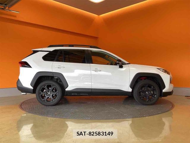 Toyota RAV4 2023-01 8218686-13
