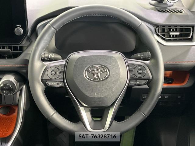 Toyota RAV4 2024-08 8218711-10