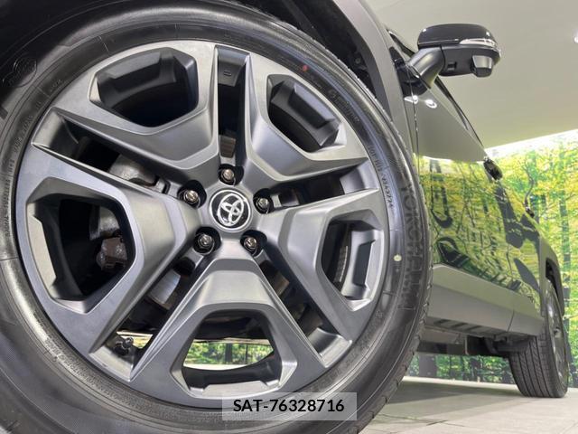 Toyota RAV4 2024-08 8218711-12