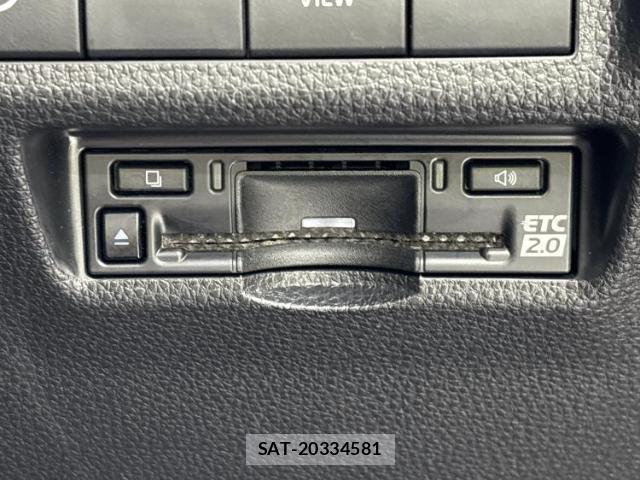 Toyota RAV4 2023-09 8218749-14