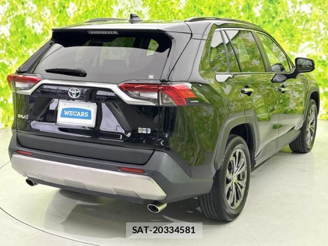 Toyota RAV4 2023-09 8218749-2