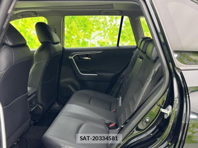 Toyota RAV4 2023-09 8218749-6