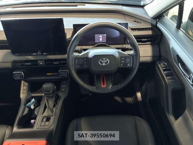 Toyota RAV4 2026-04 8218830-2