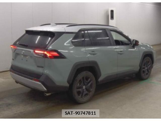 Toyota RAV4 2022-09 8218877-4
