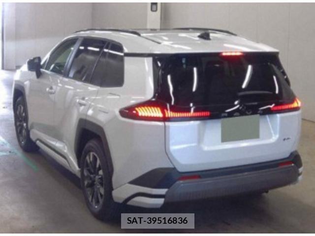 Toyota RAV4 2026-06 8218911-1