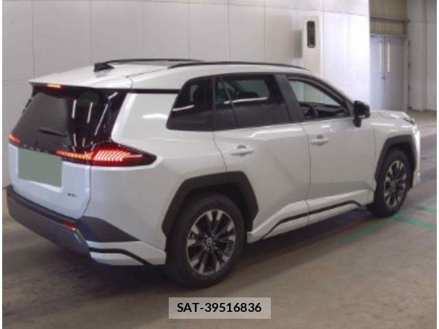 Toyota RAV4 2026-06 8218911-4