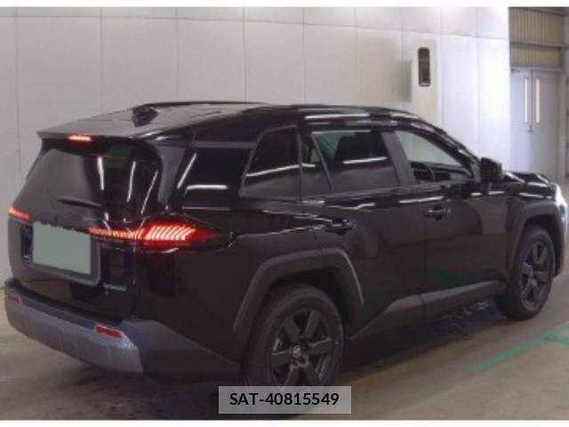 Toyota RAV4 2026-07 8218922-4