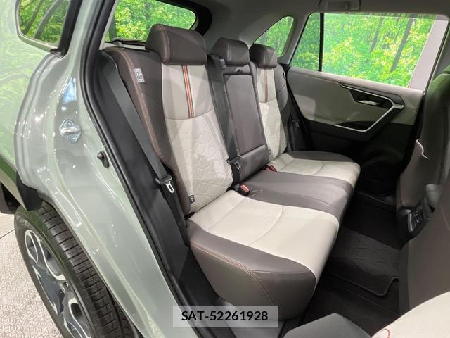 Toyota RAV4 2021-11 8219077-8