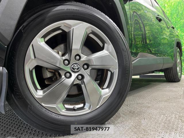Toyota RAV4 2019-12 8219087-12