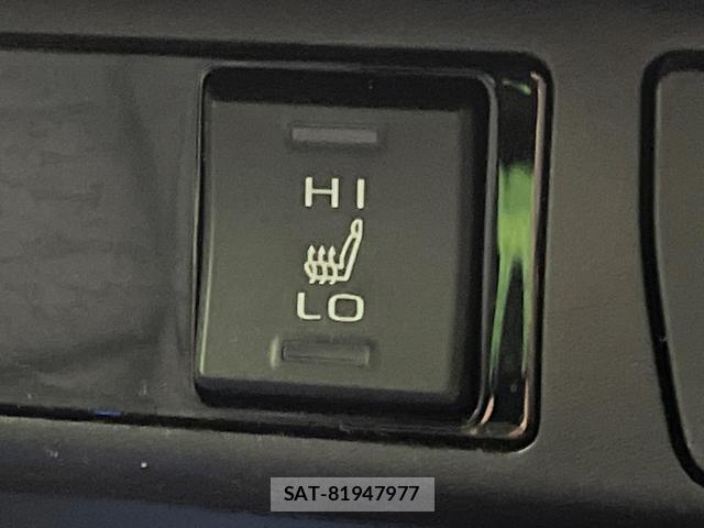 Toyota RAV4 2019-12 8219087-6