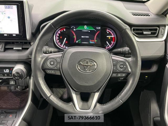 Toyota RAV4 2020-02 8219101-10