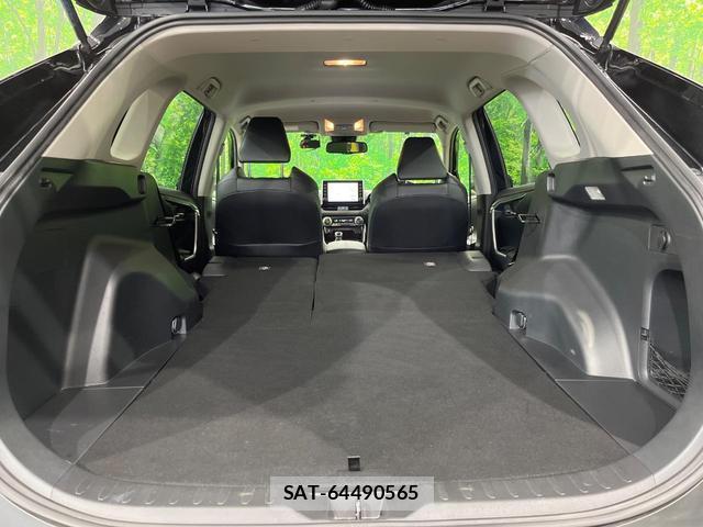 Toyota RAV4 2021-04 8219111-9