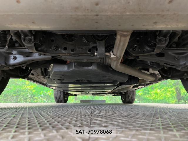 Toyota RAV4 2023-08 8219115-18