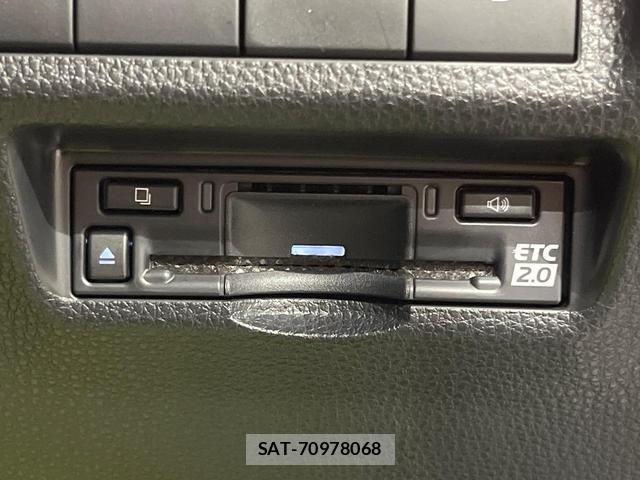 Toyota RAV4 2023-08 8219115-6