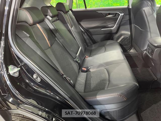 Toyota RAV4 2023-08 8219115-8