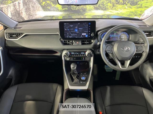 Toyota RAV4 2024-03 8219181-2