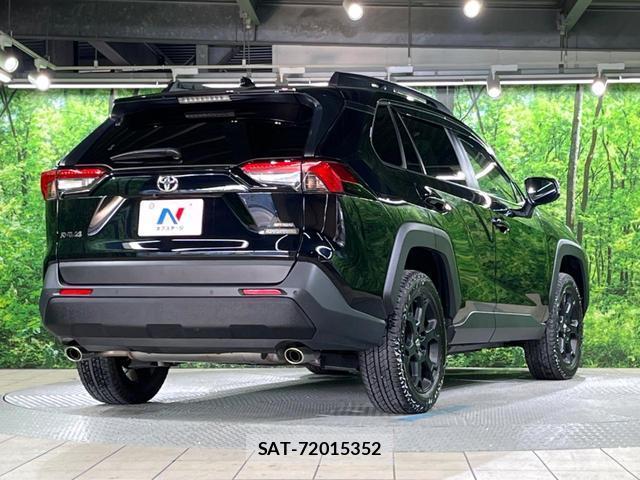 Toyota RAV4 2023-09 8219346-16