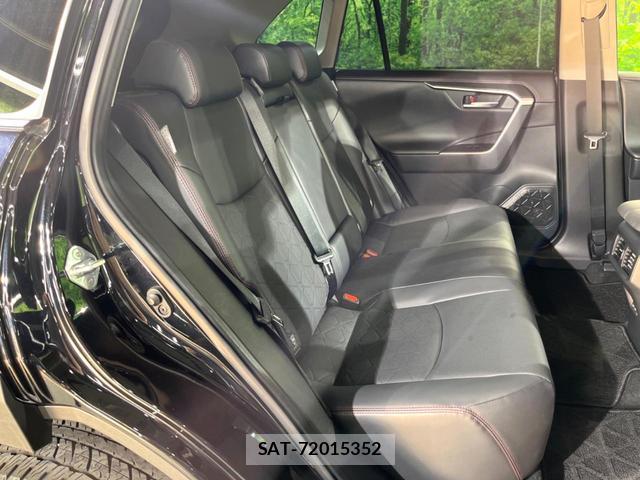 Toyota RAV4 2023-09 8219346-8