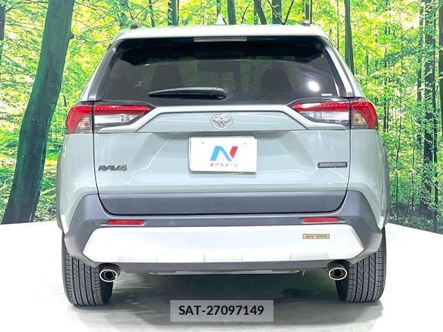 Toyota RAV4 2021-07 8219399-14