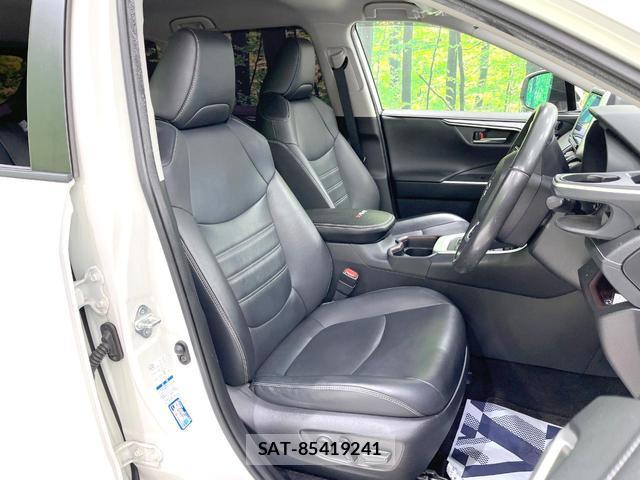 Toyota RAV4 2019-12 8219402-8