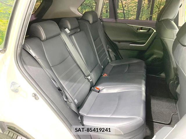 Toyota RAV4 2019-12 8219402-9