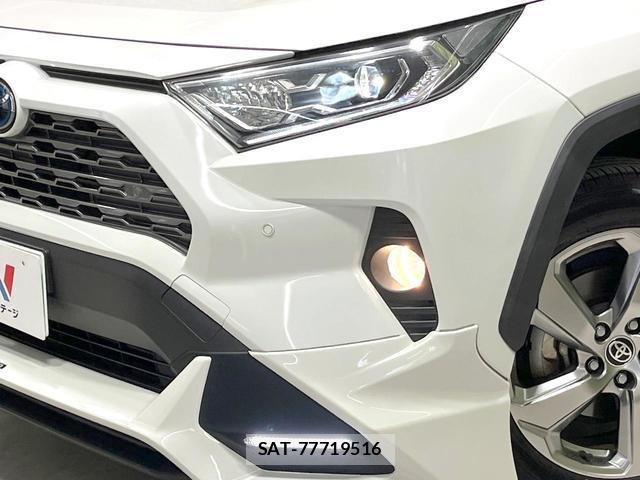 Toyota RAV4 2021-01 8219403-11