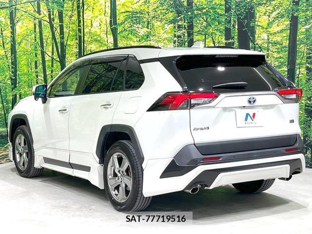 Toyota RAV4 2021-01 8219403-16