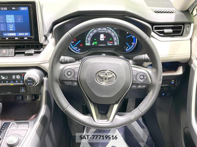 Toyota RAV4 2021-01 8219403-7