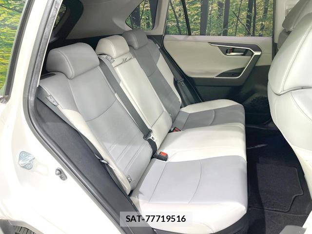 Toyota RAV4 2021-01 8219403-9