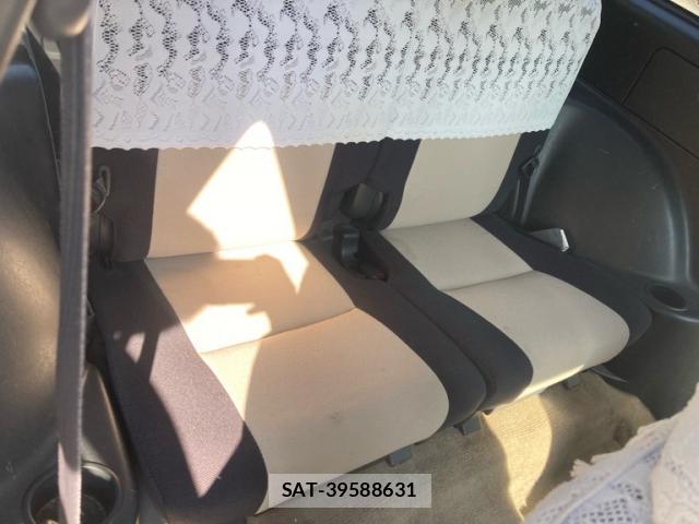 Toyota RAV4 1998-12 8219643-15