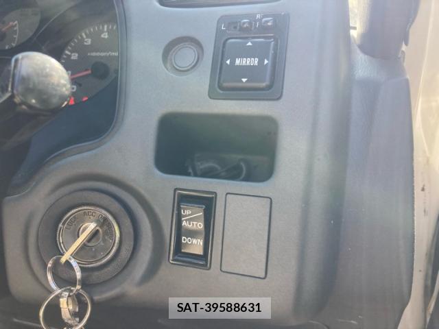 Toyota RAV4 1998-12 8219643-17