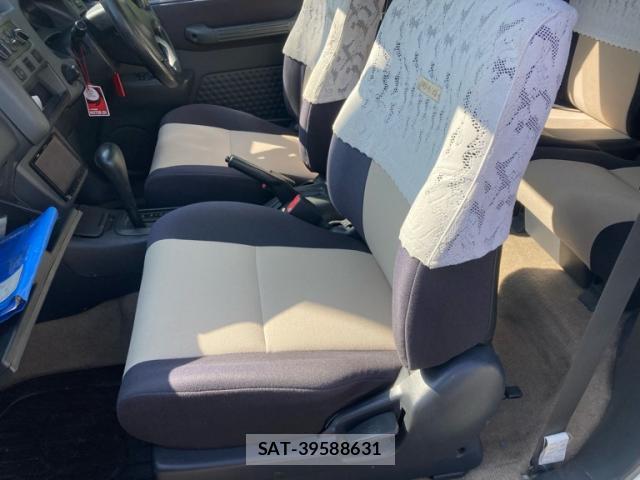 Toyota RAV4 1998-12 8219643-7
