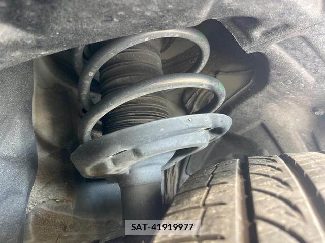 Toyota RAV4 2023-03 8219681-19