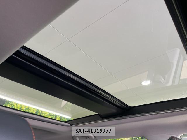 Toyota RAV4 2023-03 8219681-2