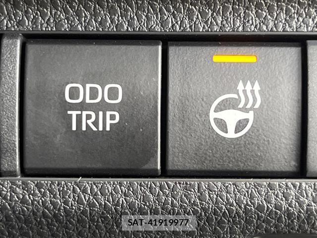 Toyota RAV4 2023-03 8219681-5