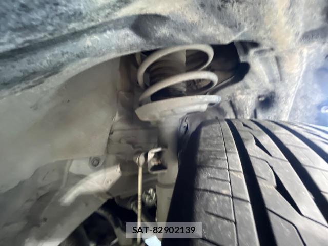 Toyota RAV4 2020-04 8219723-19