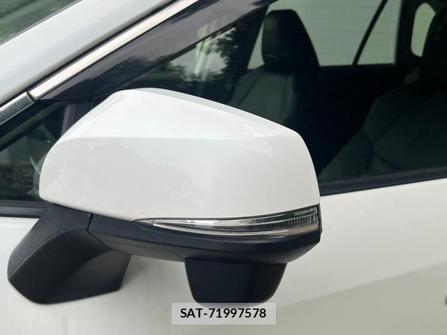Toyota RAV4 2019-06 8219887-19
