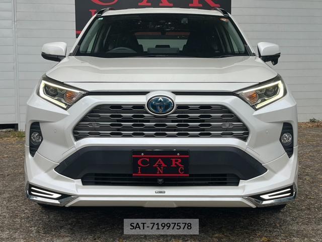 Toyota RAV4 2019-06 8219887-3