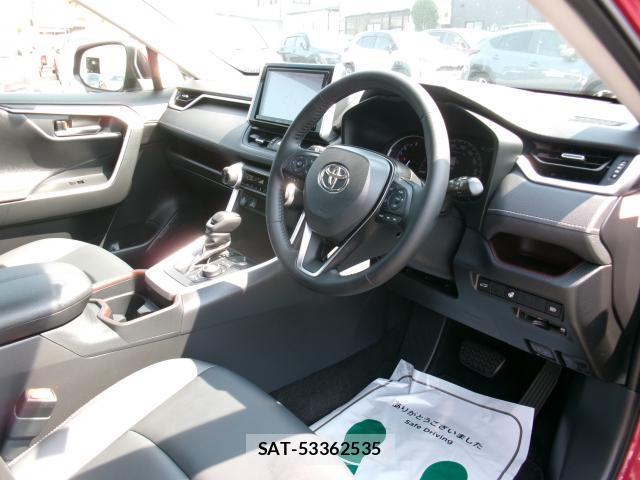Toyota RAV4 2019-12 8220067-2