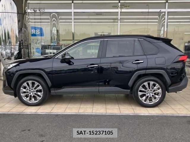 Toyota RAV4 2019-09 8220240-1