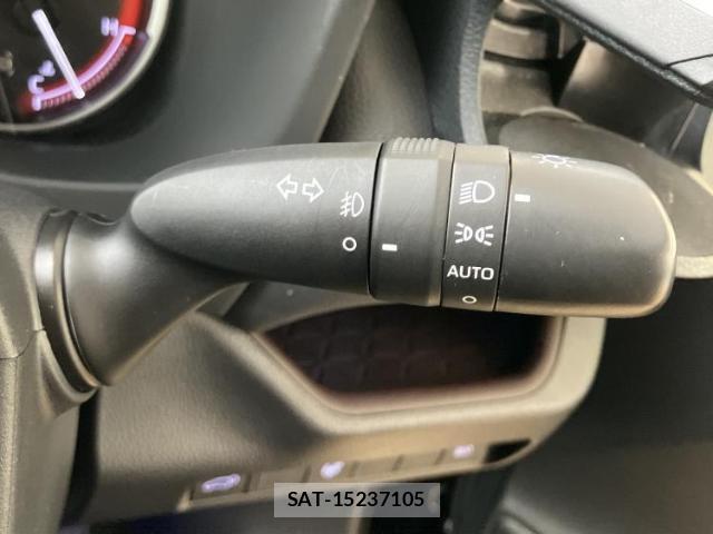 Toyota RAV4 2019-09 8220240-15