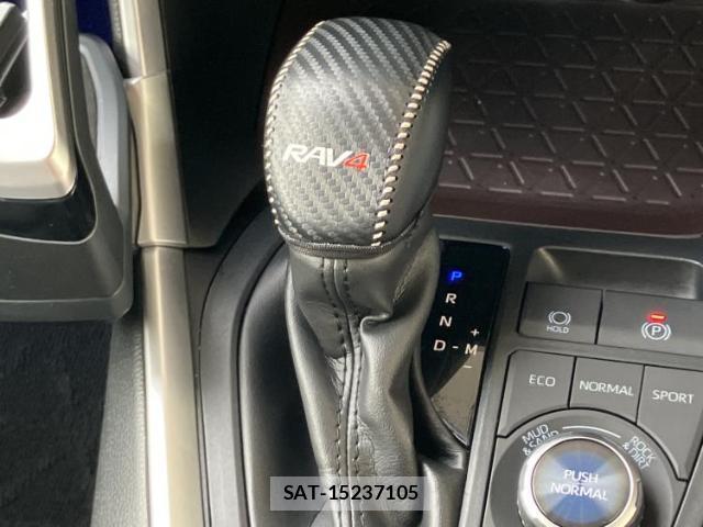 Toyota RAV4 2019-09 8220240-17