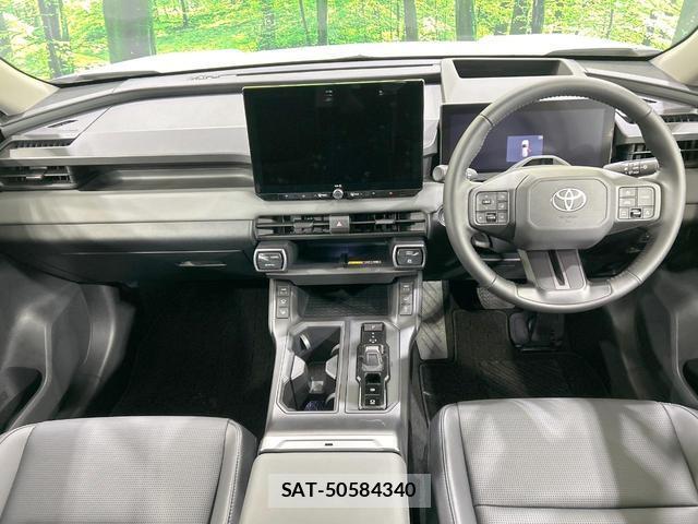 Toyota RAV4 2026-06 8220281-1