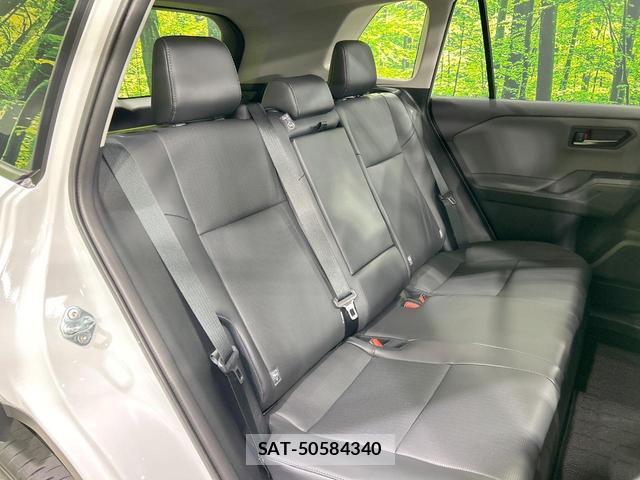 Toyota RAV4 2026-06 8220281-8