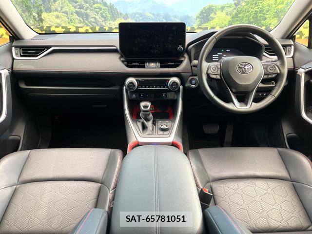 Toyota RAV4 2024-10 8220354-1