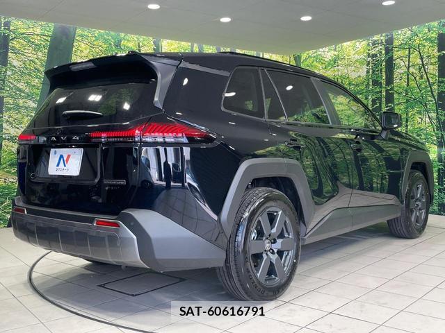 Toyota RAV4 2026-07 8220420-16