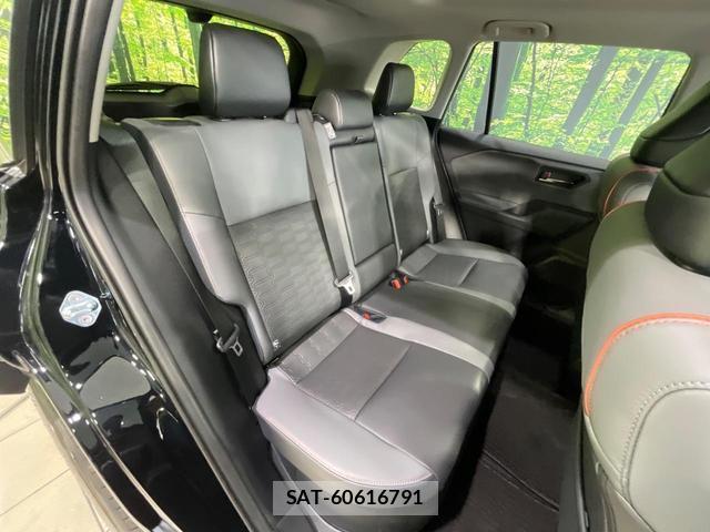 Toyota RAV4 2026-07 8220420-8